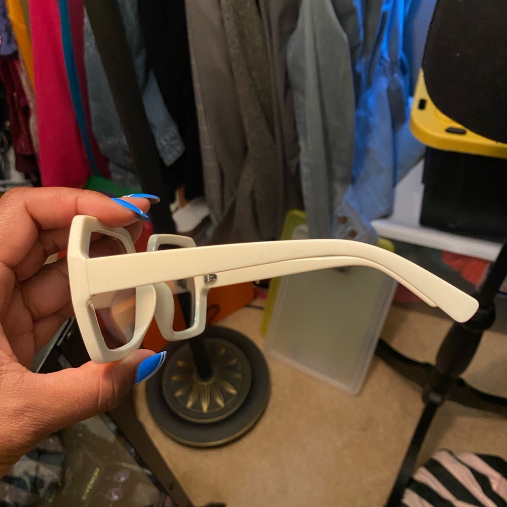 Oversized Frames - image 3